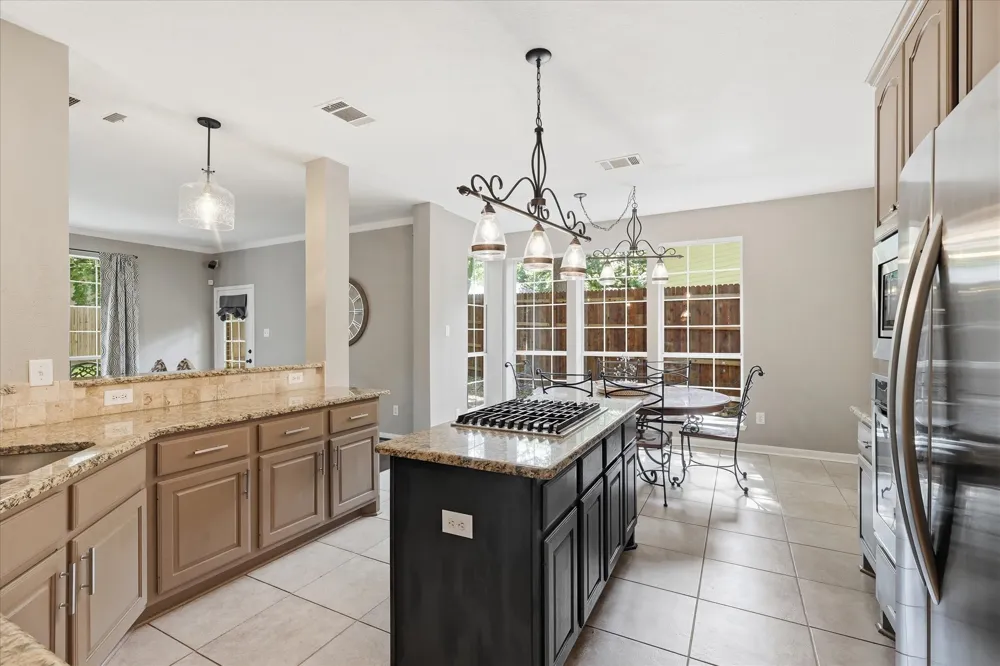 805 Highland Lakes Court Keller, TX 76248