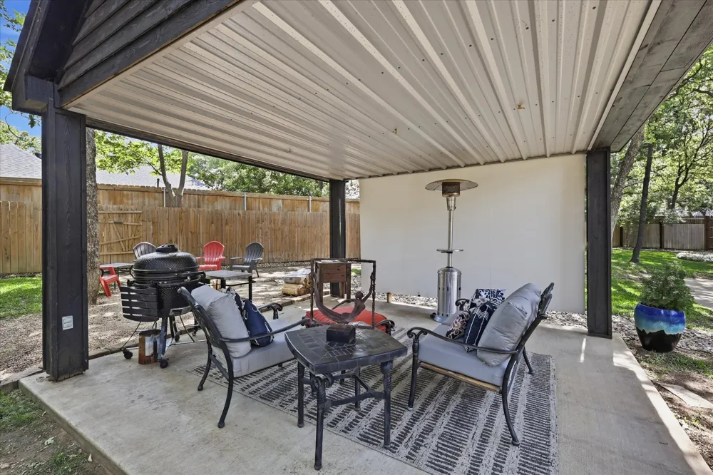 805 Highland Lakes Court Keller, TX 76248