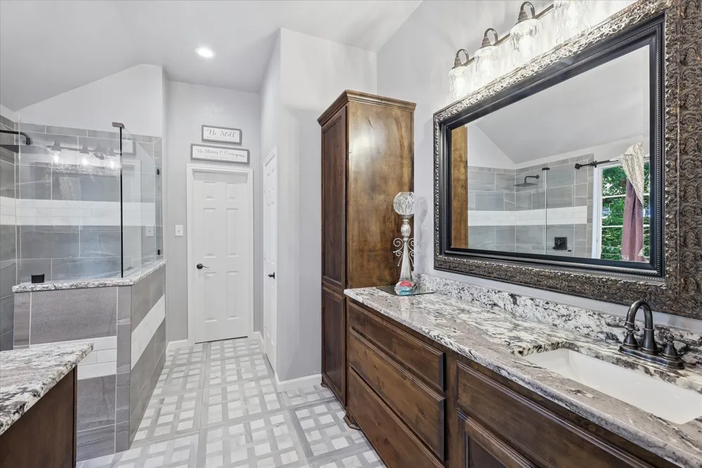 805 Highland Lakes Court Keller, TX 76248