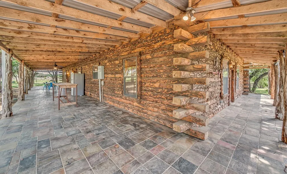 8606 Fm 219 Clifton, TX 76634