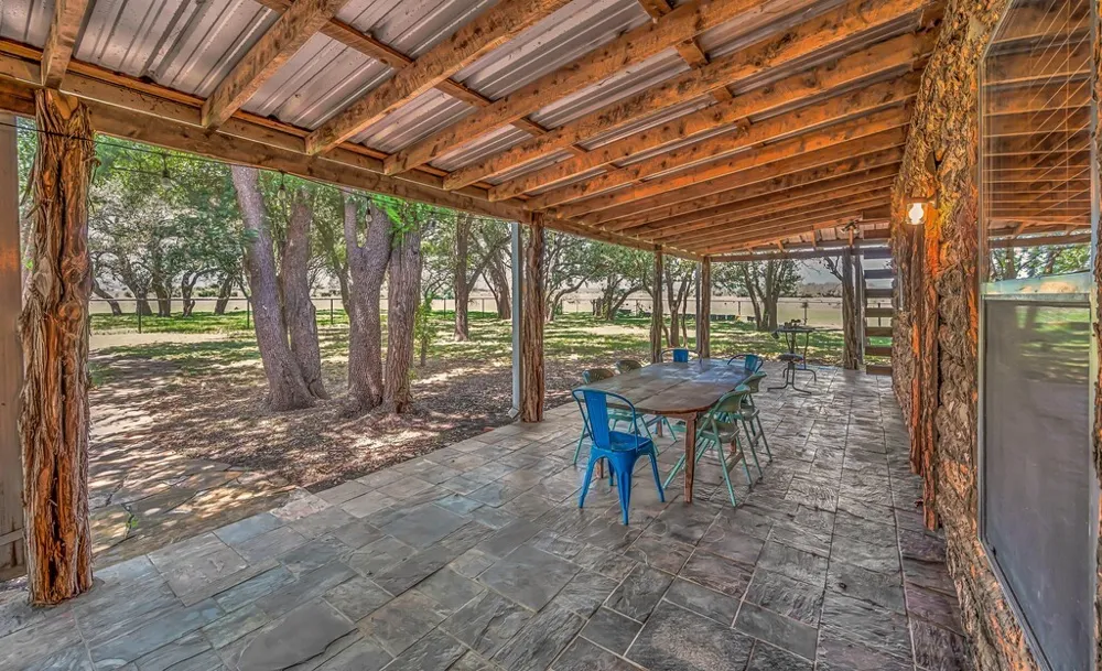 8606 Fm 219 Clifton, TX 76634