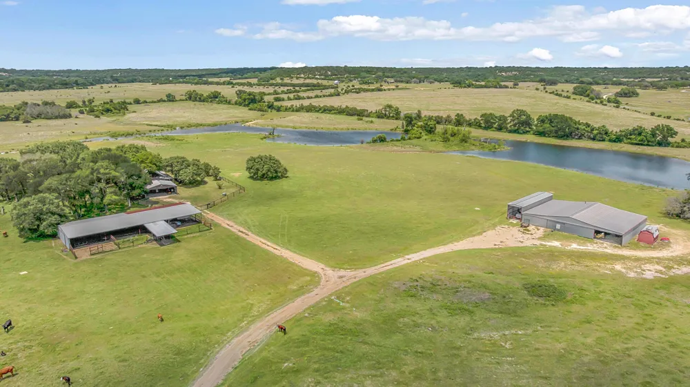 8606 Fm 219 Clifton, TX 76634