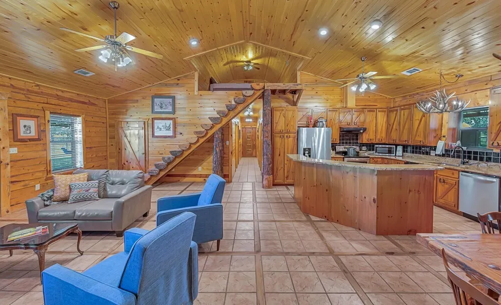 8606 Fm 219 Clifton, TX 76634