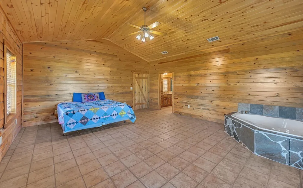 8606 Fm 219 Clifton, TX 76634
