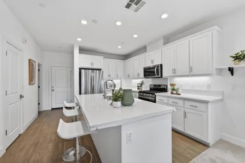 3525 Teeling Court