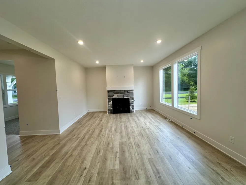 2190 Emerald Shore Circle Grand Rapids, MI 49525