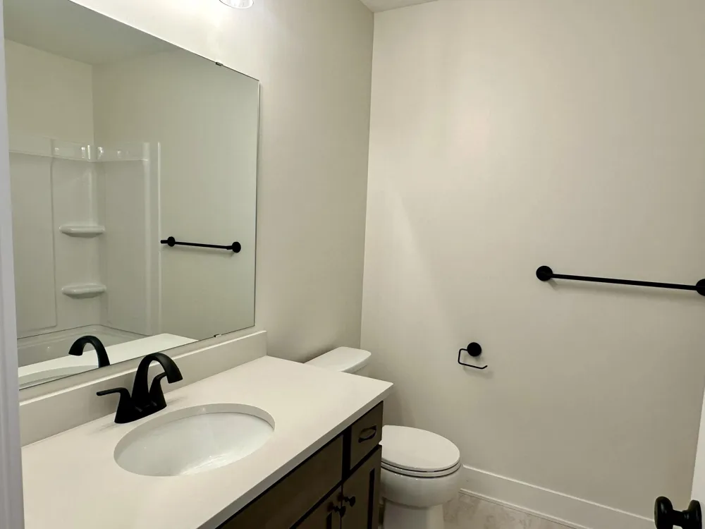 2193 Emerald Shore Circle Grand Rapids, MI 49525