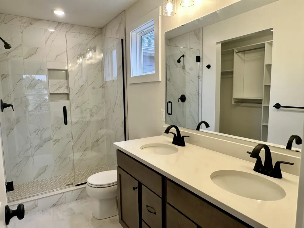 2193 Emerald Shore Circle Grand Rapids, MI 49525