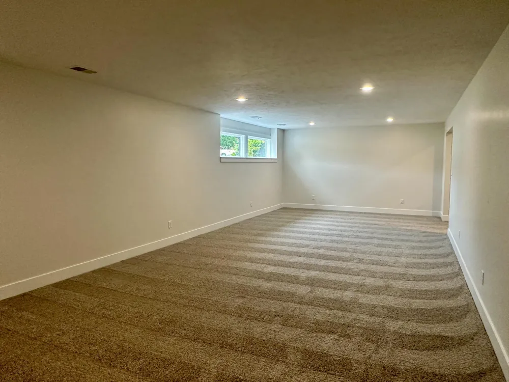 2193 Emerald Shore Circle Grand Rapids, MI 49525