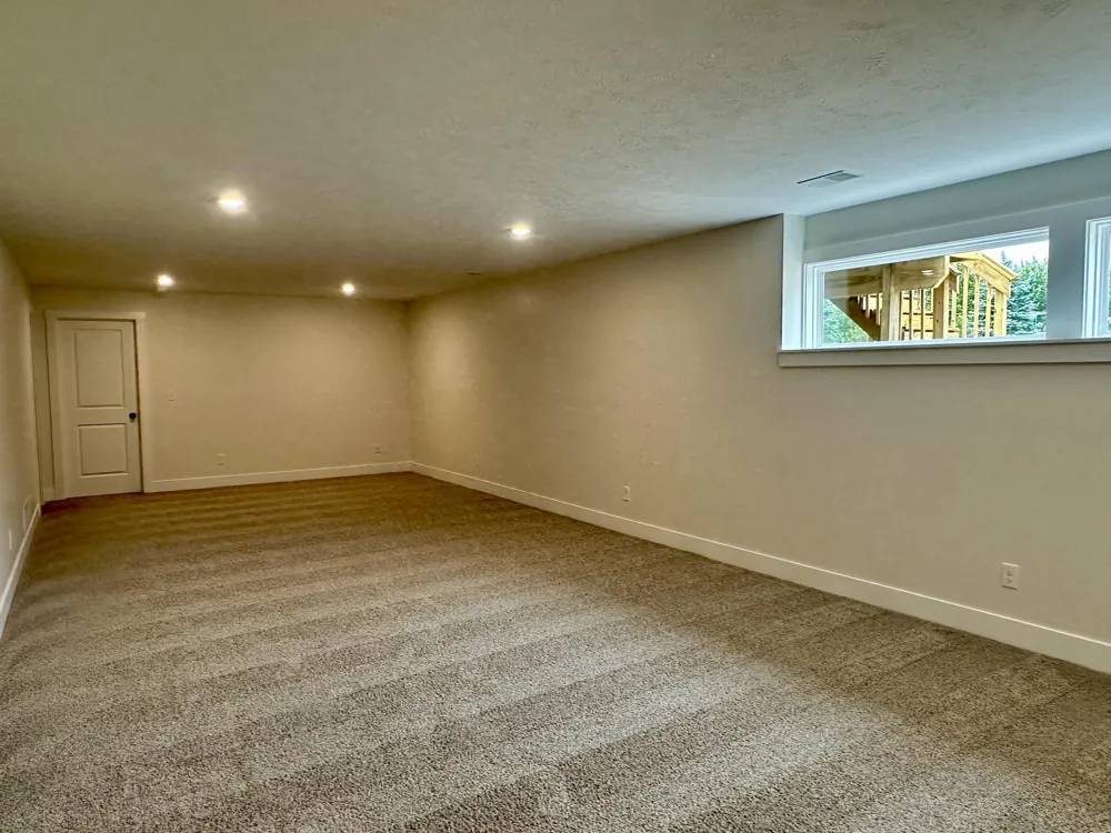 2193 Emerald Shore Circle Grand Rapids, MI 49525
