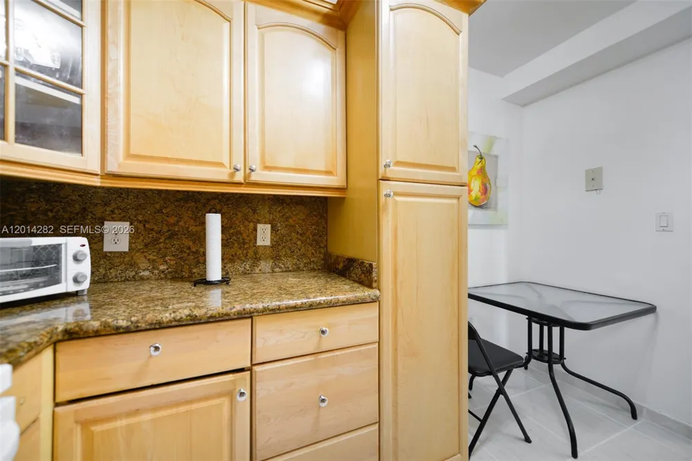 1950 S Ocean Dr #17N Hallandale Beach, FL 33009