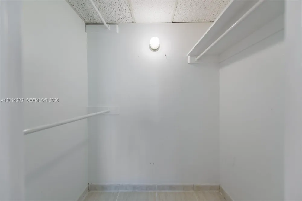 1950 S Ocean Dr #17N Hallandale Beach, FL 33009