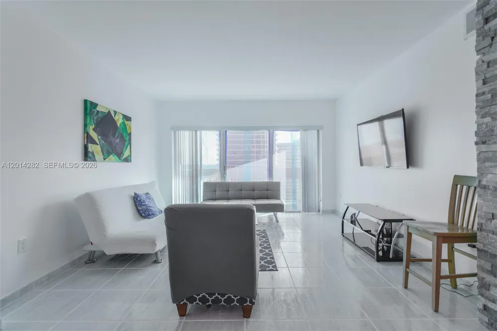 1950 S Ocean Dr #17N Hallandale Beach, FL 33009