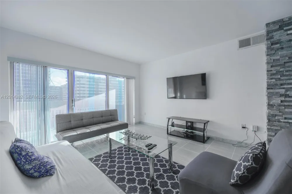 1950 S Ocean Dr #17N Hallandale Beach, FL 33009