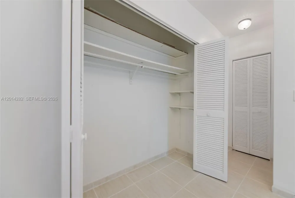 1950 S Ocean Dr #17N Hallandale Beach, FL 33009