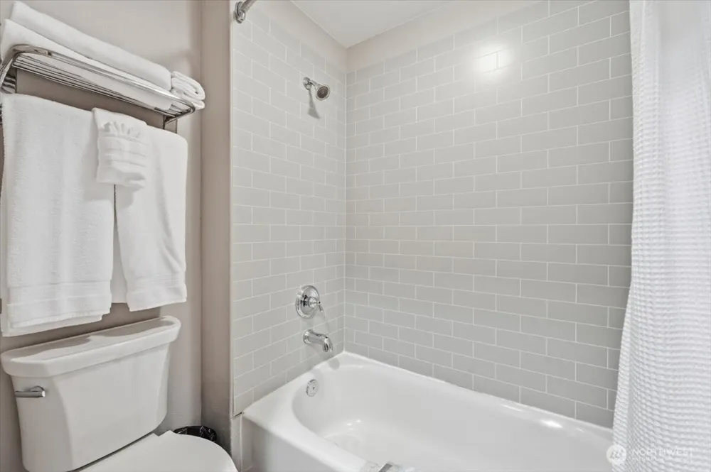 322 W Woodin Avenue #642 Chelan, WA 98816
