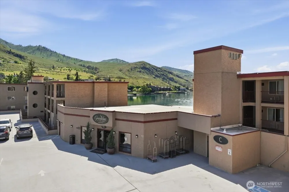 322 W Woodin Avenue #642 Chelan, WA 98816