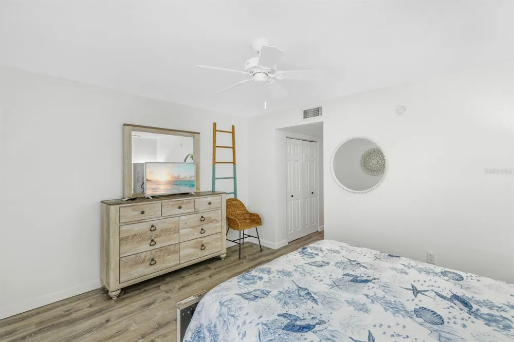 1801 GULF DRIVE #184 Bradenton Beach, FL 34217