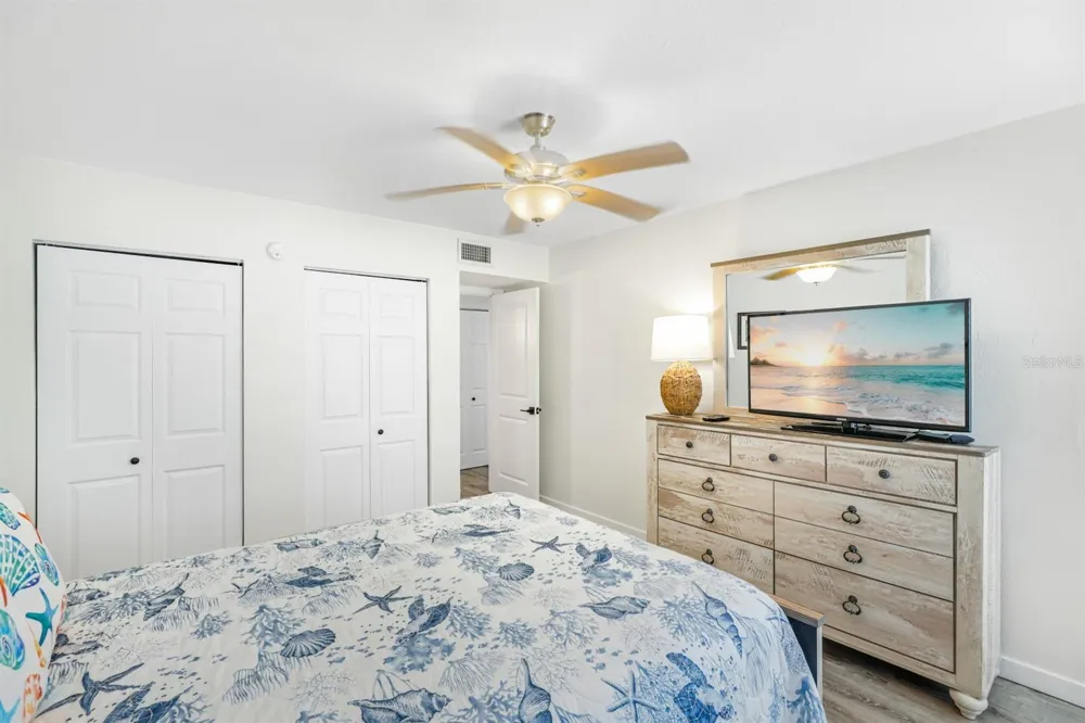1801 GULF DRIVE #184 Bradenton Beach, FL 34217