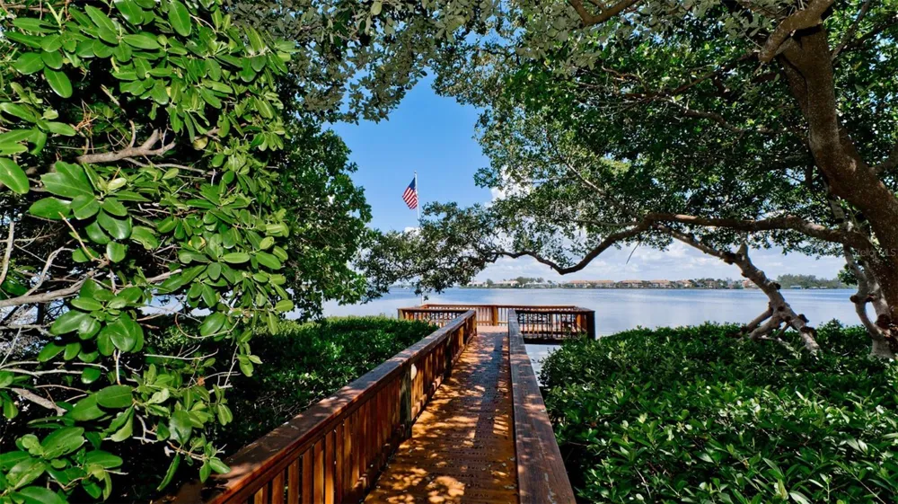 1801 GULF DRIVE #184 Bradenton Beach, FL 34217