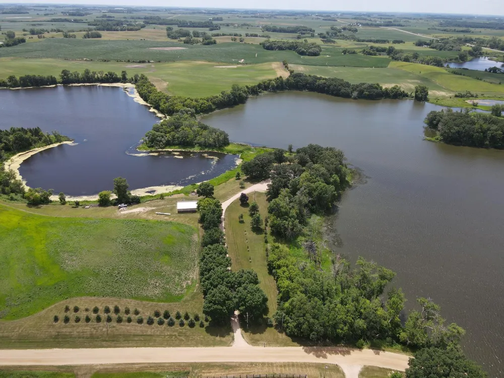 9077 82nd Avenue NE Spicer, MN 56288