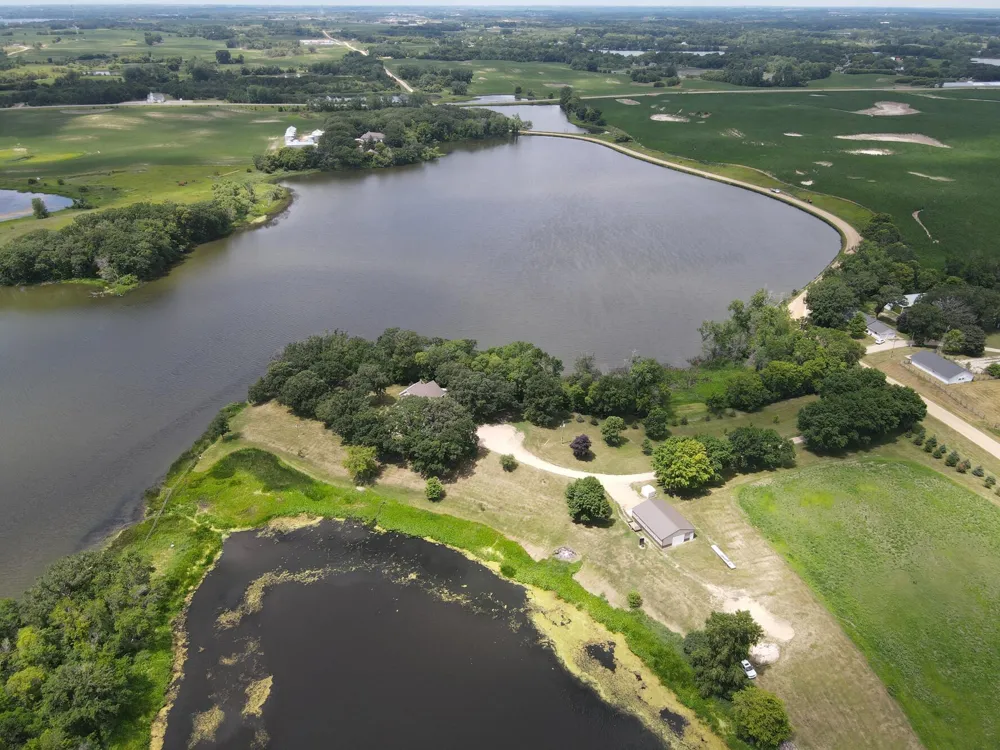 9077 82nd Avenue NE Spicer, MN 56288