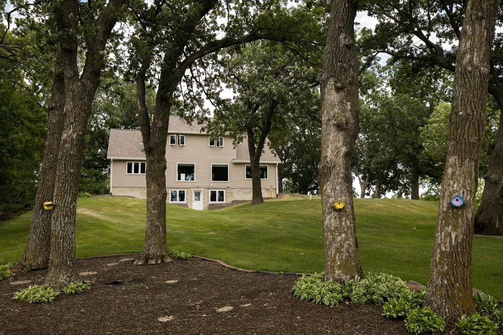 9077 82nd Avenue NE Spicer, MN 56288
