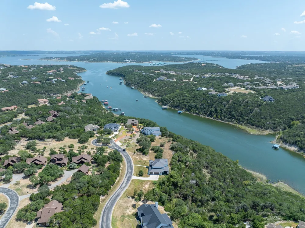 7220 Getaway Drive Jonestown, TX 78645