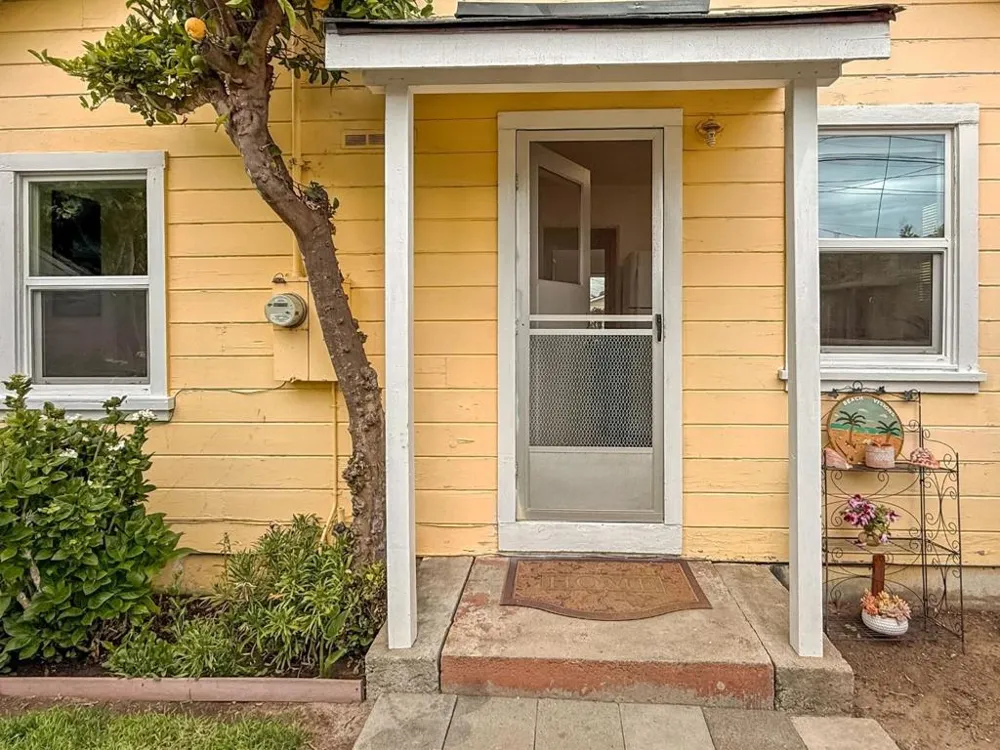 4630 Jewel Street Capitola, CA 95010