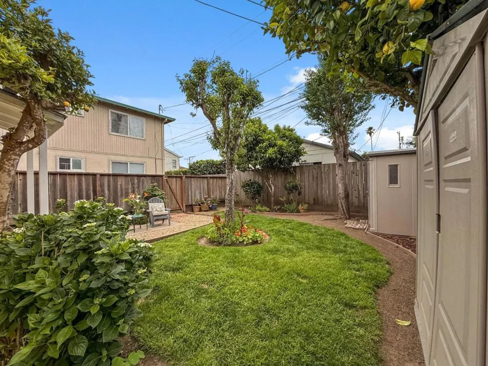 4630 Jewel Street Capitola, CA 95010