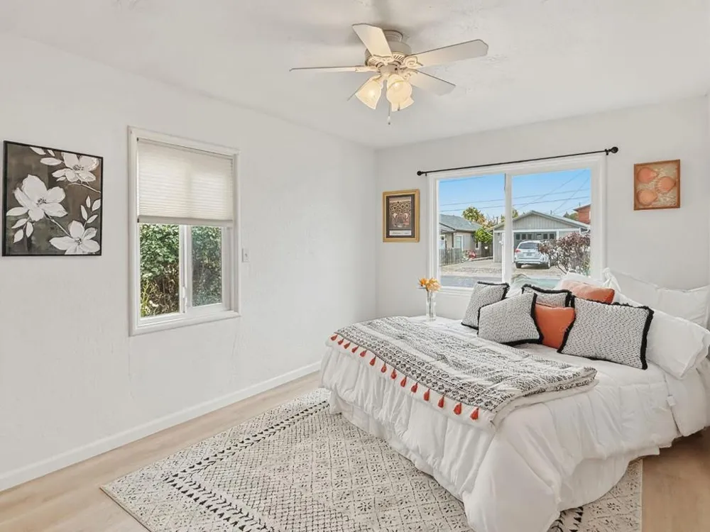 4630 Jewel Street Capitola, CA 95010