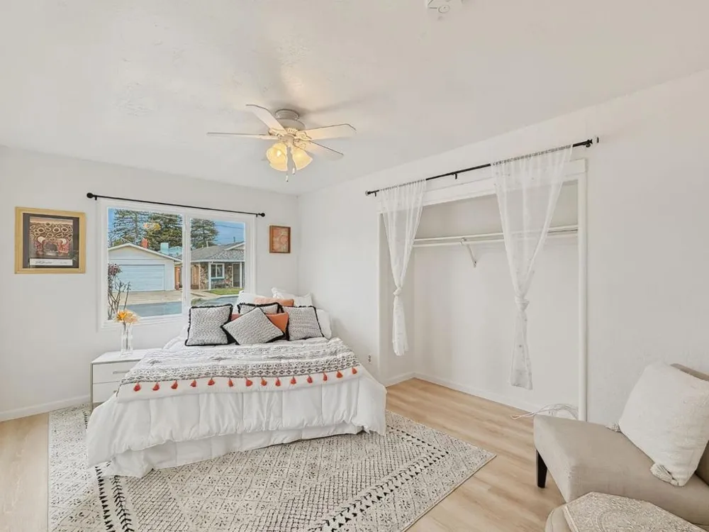 4630 Jewel Street Capitola, CA 95010