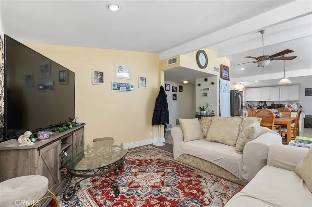 2113 W Niobe Anaheim, CA 92804
