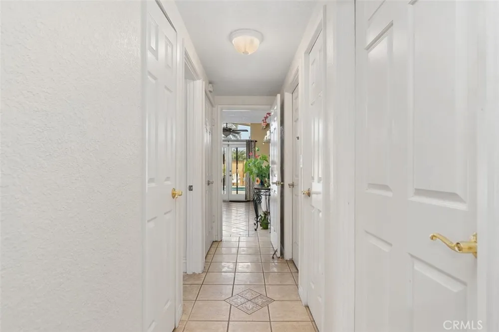 2113 W Niobe Anaheim, CA 92804