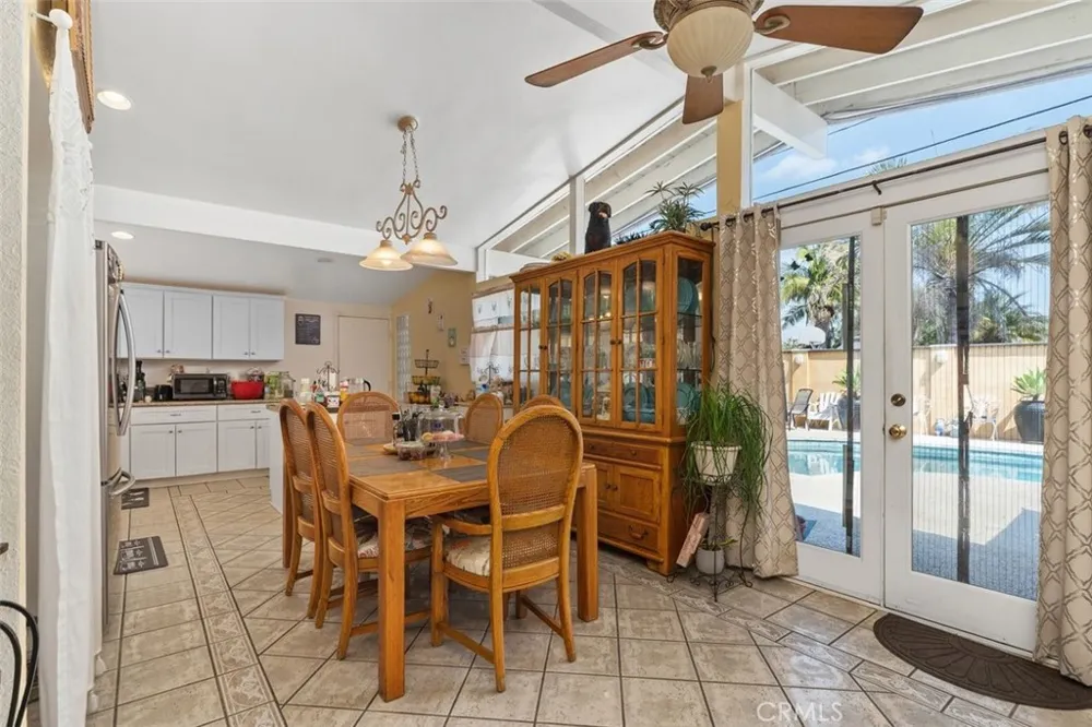 2113 W Niobe Anaheim, CA 92804