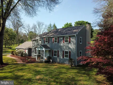 370 HIGHLAND ROAD