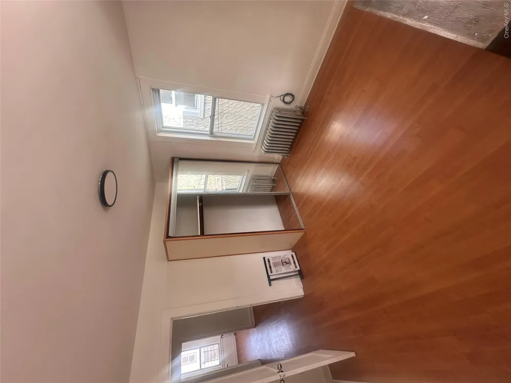 421 S 10th Avenue Mount Vernon, NY 10550