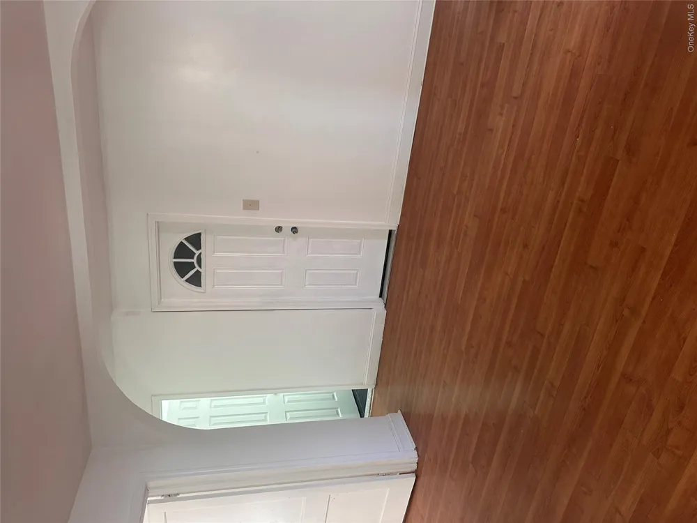 421 S 10th Avenue Mount Vernon, NY 10550