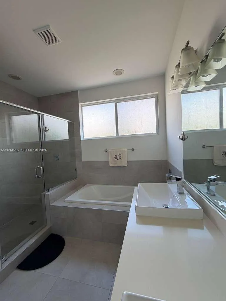 7187 NW 103 PATH #7187 Miami, FL 33178