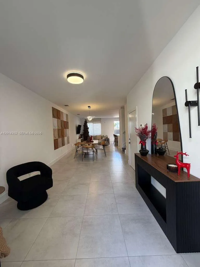 7187 NW 103 PATH #7187 Miami, FL 33178