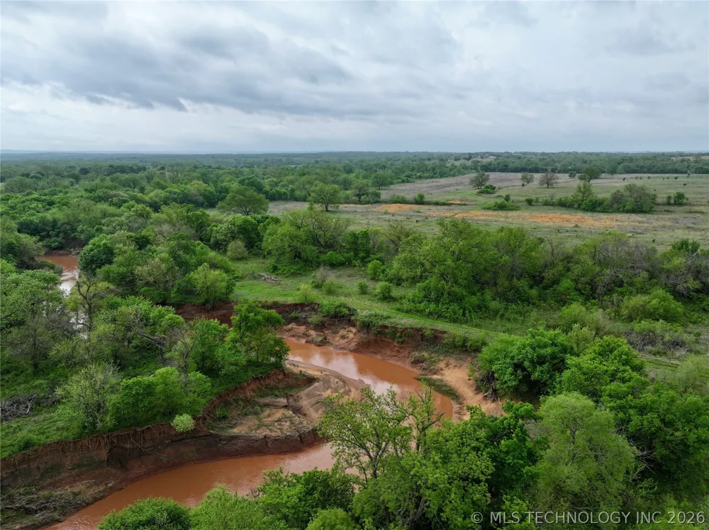 22099 E County Road 1710 Road Elmore City, OK 73433