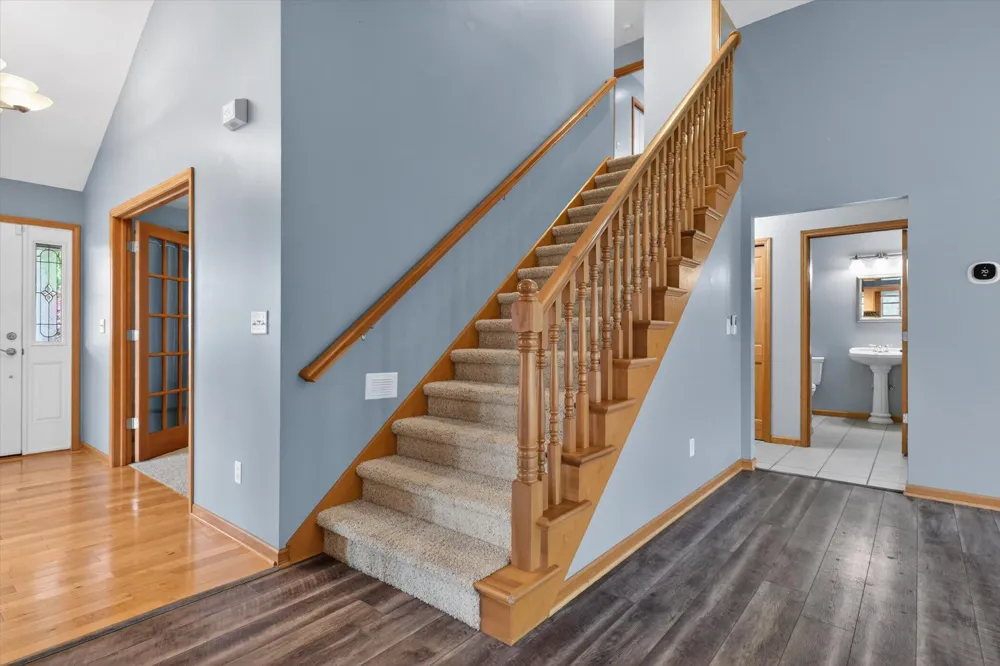 2112 Scenic Hills Drive Leoni Township, MI 49201