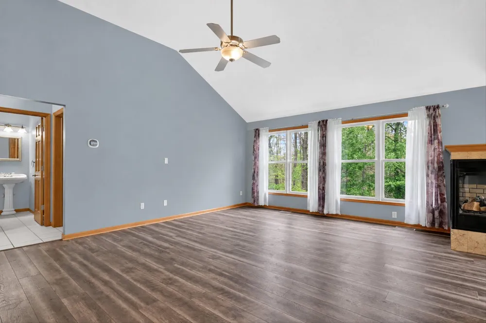 2112 Scenic Hills Drive Leoni Township, MI 49201