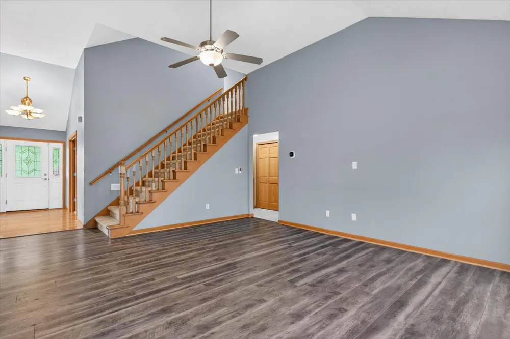 2112 Scenic Hills Drive Leoni Township, MI 49201