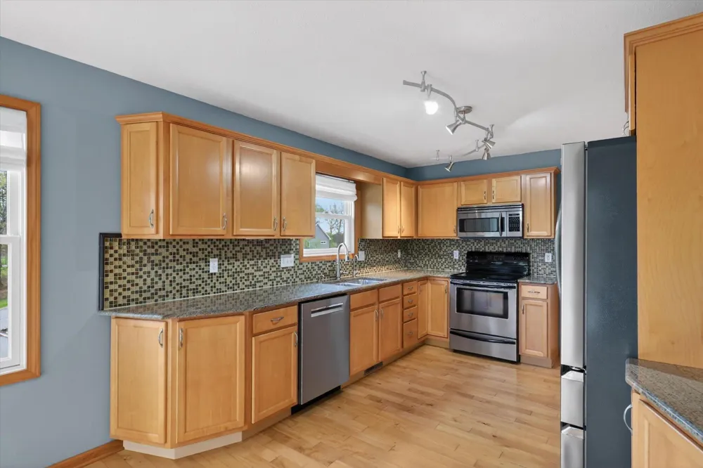 2112 Scenic Hills Drive Leoni Township, MI 49201