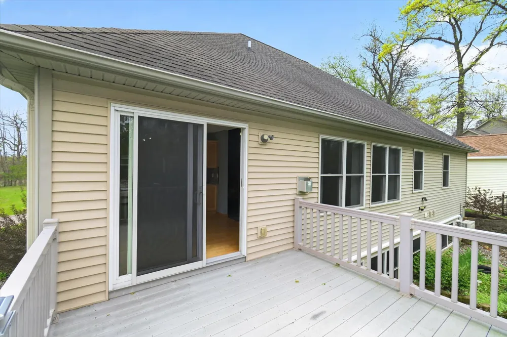 2112 Scenic Hills Drive Leoni Township, MI 49201