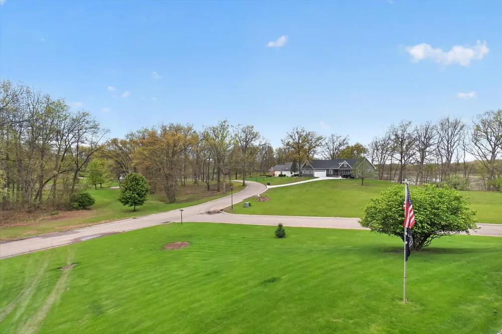 2112 Scenic Hills Drive Leoni Township, MI 49201