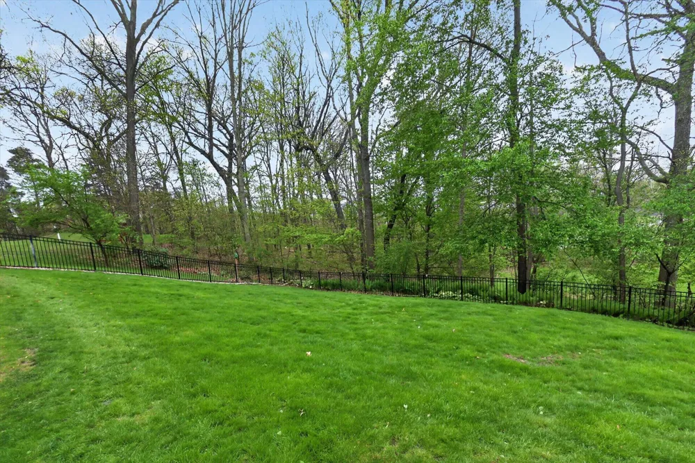 2112 Scenic Hills Drive Leoni Township, MI 49201