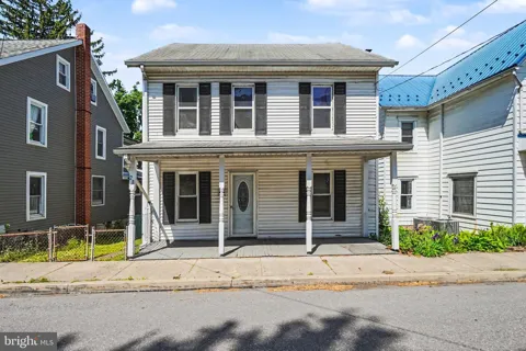 28 4TH STREET