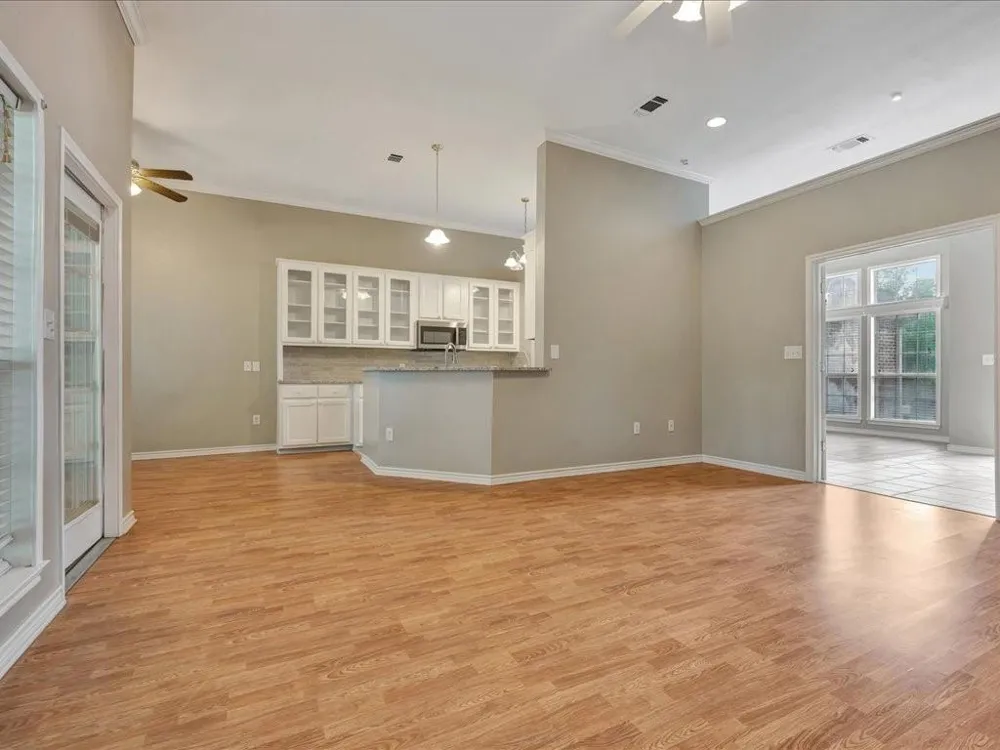 301 Whitehouse Oaks Street Lufkin, TX 75901